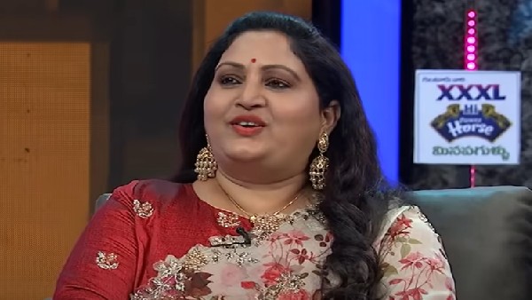 వాటేసుకుని ముద్దు పెట్టడానికి