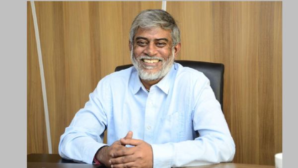 సాహసం.. కాదు అంతకుమించి..