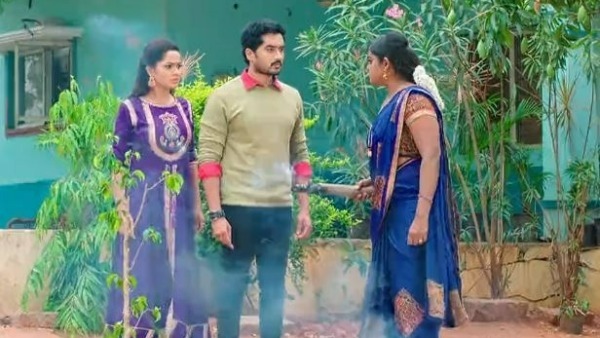 నిన్ను బూడిద చేస్తా.. నేను చస్తే నా మొగుడ్ని కట్టు కుంటావా? మోనితపై వంటలక్క ఫైర్