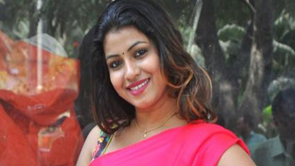 Actress Geetanjali files complaint over morphing photos in Dating app Actress Geetanjali files complaint over morphing photos in Dating app
