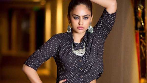 సోషల్ మీడియాలో వలపు వల