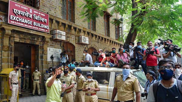 ఈడీ ఆదేశాలతో రంగంలోకి ఎన్సీబీ