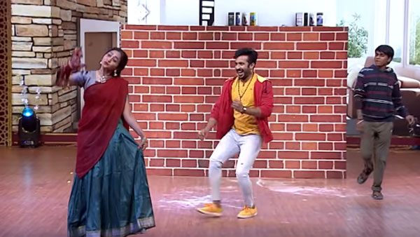 సమ్థింగ్ సమ్థింగ్ అంటూ