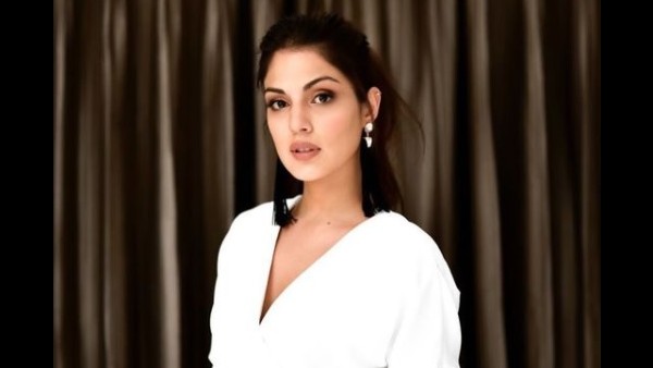 Rhea Chakraborthy uncle Col S Suresh Kumar died with Covid19 positive Rhea Chakraborthy uncle Col S Suresh Kumar died with Covid19 positive