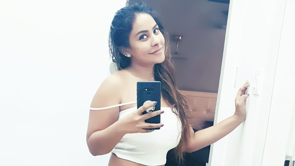 కరాటే కళ్యాణి, చిరంజీవిని టార్గెట్ చేసిన శ్రీరెడ్డి.. పావలా శ్యామల సాయంపై దారుణంగా కామెంట్