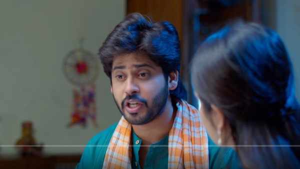 జానకిని అమ్మ కోపం నుంచి కాపాడాలని