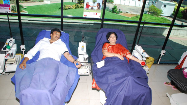 Megastar chiranjeevi special tweet on World Blood Donors Day Megastar chiranjeevi special tweet on World Blood Donors Day