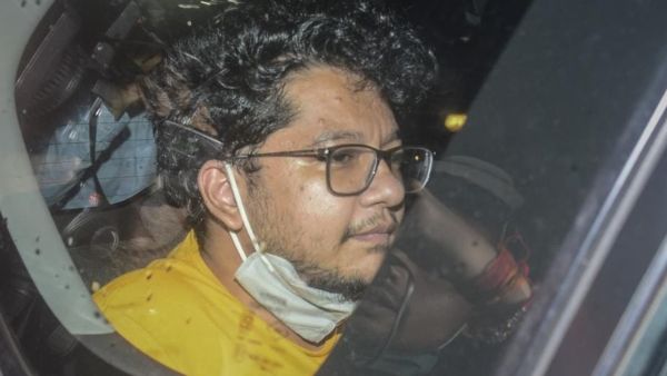 సిద్దార్థ్ పితాని వెల్లడిస్తున్న సమాచారంతో