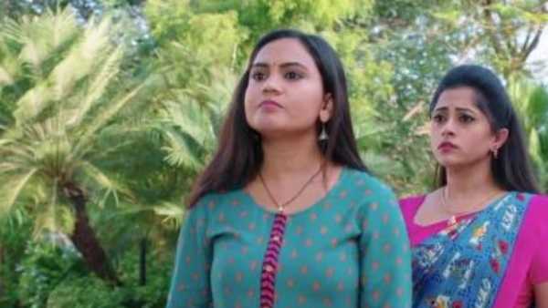 తల్లితో మాట్లాడుతూ దొరికిన అంకిత
