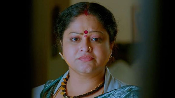 కన్ఫ్యూజన్ లో జ్ఞానాంబ
