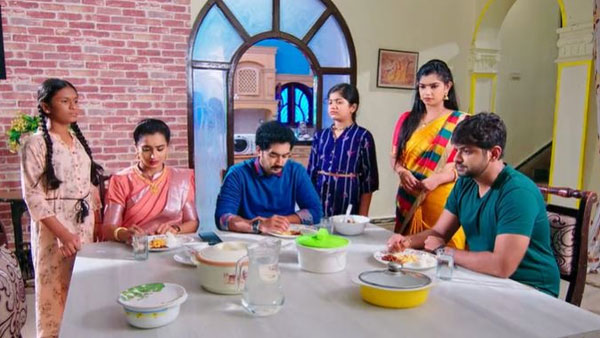 అమ్మ వెళ్లిపోయిందంటూ..