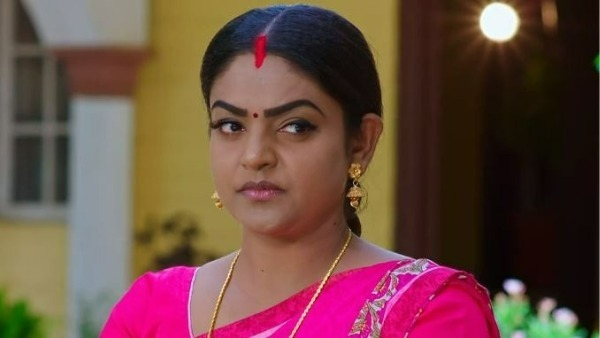 హాస్పిటల్ బెడ్పై బలవంతంగా ఇంజెక్షన్