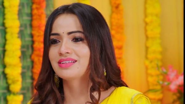 మోనిత గెట్ అవుట్ అంటూ...