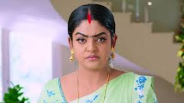 మెస్మరైజ్ చేస్తున్న హీరోయిన్ ప్రేమీ