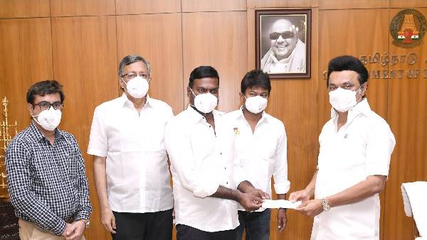 Lyca Productions donates 2 crores cheque to Tamilnadu CM Stalin for Corona Relief Lyca Productions donates 2 crores cheque to Tamilnadu CM Stalin for Corona Relief