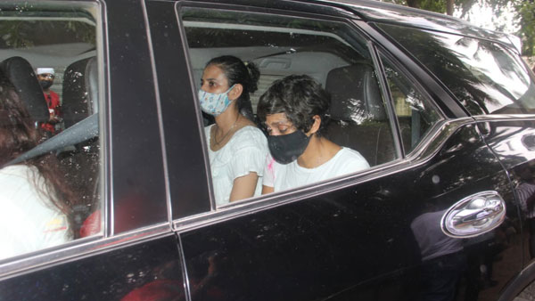 నేహా దుపియా, అనుపమ్ ఖేర్ సంతాపం..