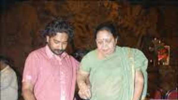 స్ట్రోక్తో కోమాలోకి వెళ్లారు అంటూ