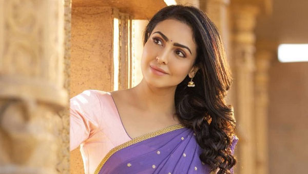 అన్ని బాషల్లో ఎంట్రీ