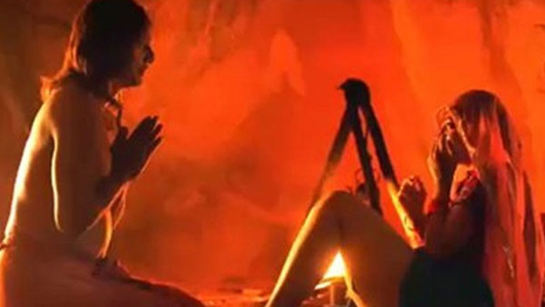 న్యూడ్ క్లిప్పింగ్ లీక్తో
