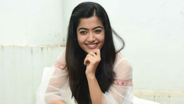 900కిలోమీటర్లు నడిచి