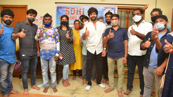 Bigg boss 4 telugu contestant sohail Syed Sohel Ryan helping poor people Bigg boss 4 telugu contestant sohail Syed Sohel Ryan helping poor people