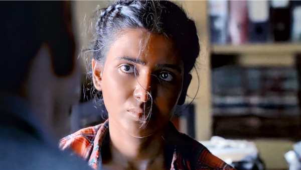 సమంత క్షమాపణ చెప్పాలి...