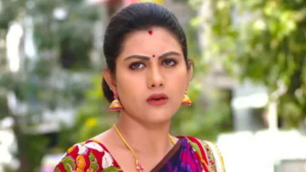 సిరి తండ్రి మెడ మీద కత్తి