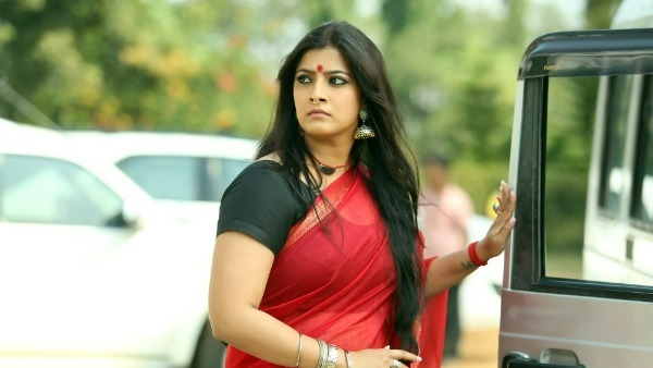 అప్పటి నుంచి ఆమె కెరీర్ యూ టర్న్