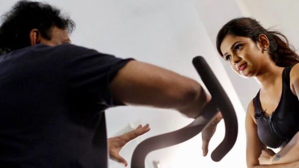 ఆ పార్టులు చూపిస్తూ... పోల్ పెట్టి