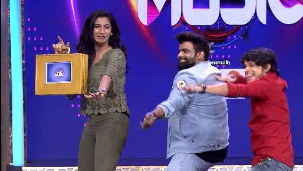 గదిలోకి వెళ్లిన విష్ణుప్రియ