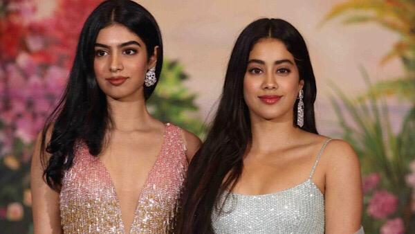 మొదటి సినిమాతోనే