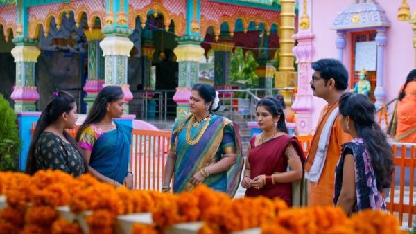 ఒక్కసారిగా ఆశ్చర్యపోయిన జ్ఞానాంబ
