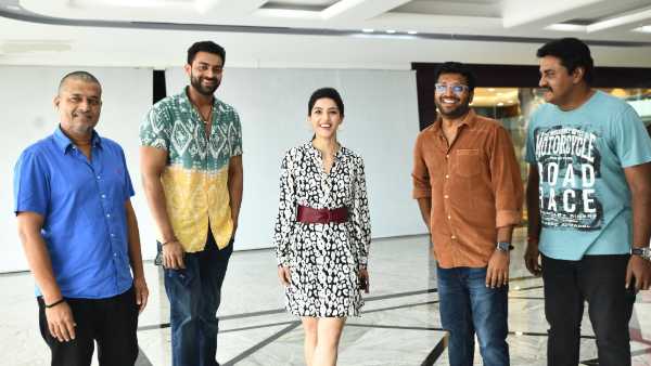 Mehreen Pirzada joins F3 Movie Shoot Mehreen Pirzada joins F3 Movie Shoot