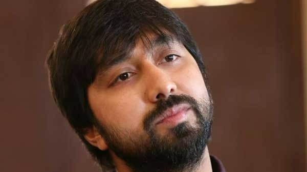 రైటర్ ద్వారా