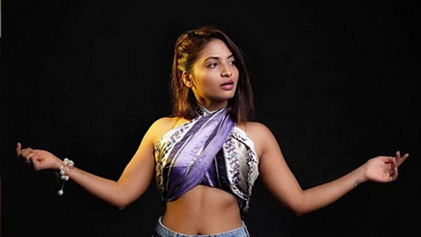 ఉద్యోగం వదిలేసి మరీ
