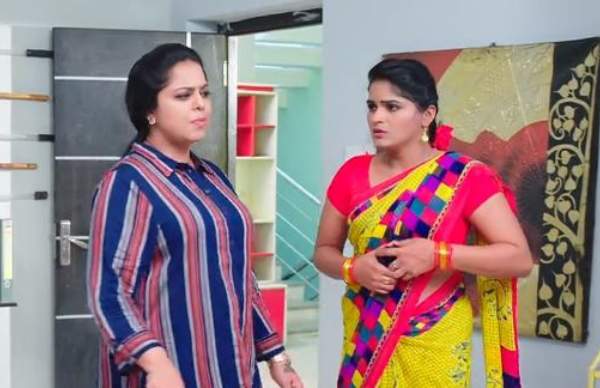 బండారం బయటపెట్టిన ఏసీపీ