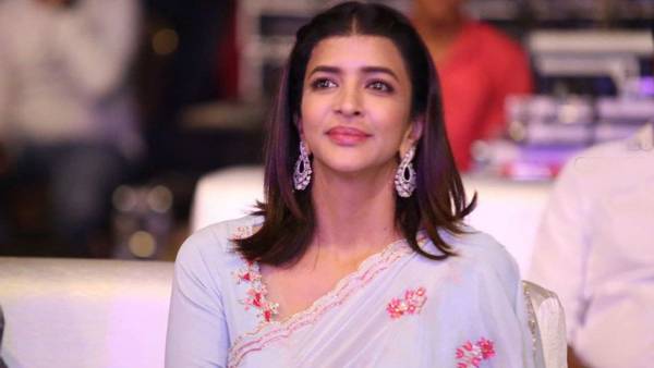 ఒకేసారి మూడింట్లో.. అదిరిపోయేలా