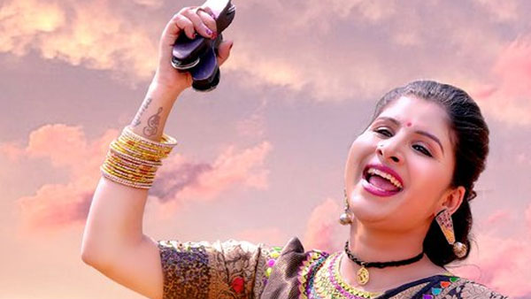 నిందాస్తుతి