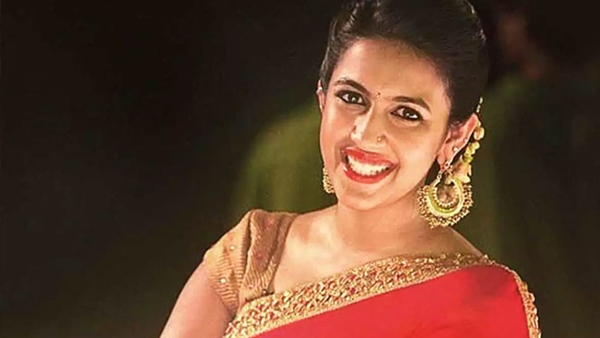 సోషల్ మీడియాలో యాక్టివ్ గా