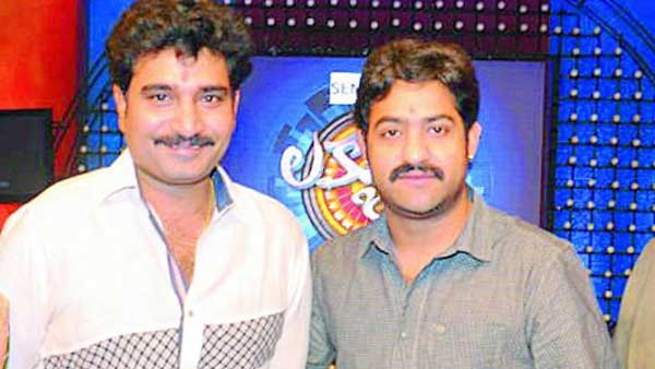 ప్రమాదం సమయంలో తారక్కు తోడుగా