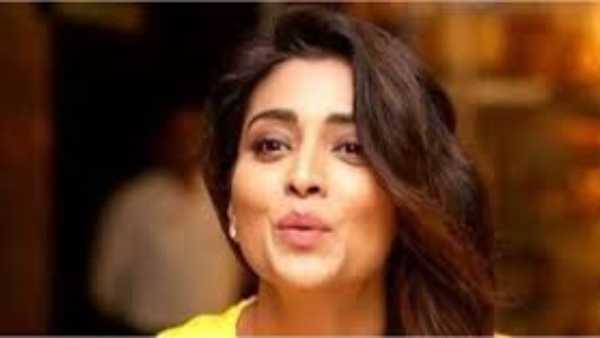 ‘ఇష్టం'తో ఎంట్రీ.. స్టార్ హీరోయిన్గా