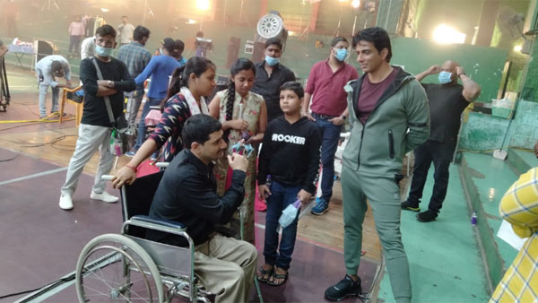 Actor Sonu sood saved one more life Actor Sonu sood saved one more life