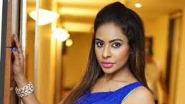 తొలిసారి స్పందించిన శ్రీరెడ్డి.. సంచలన పోస్ట్