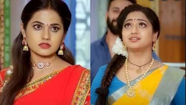 ఫోన్ లో ఏముంది?