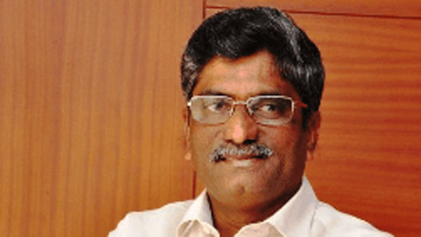 Bhavya Creations Chief V Ananda Prasad donates huge amount to TTD Bhavya Creations Chief V Ananda Prasad donates huge amount to TTD