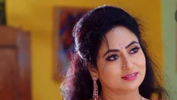 ఏడుస్తూ