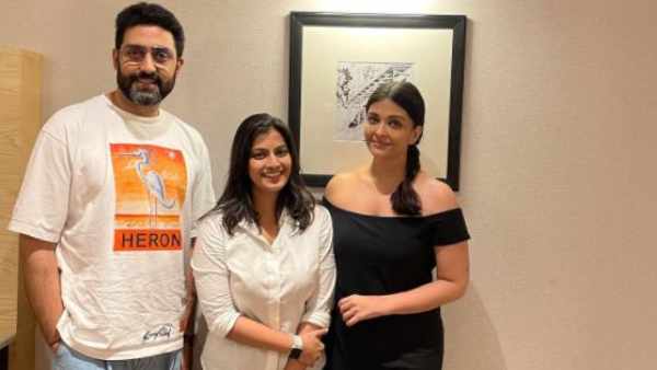 Varalaxmi and family meets Abhishek and Aishwarya Rai Bachchan Varalaxmi and family meets Abhishek and Aishwarya Rai Bachchan