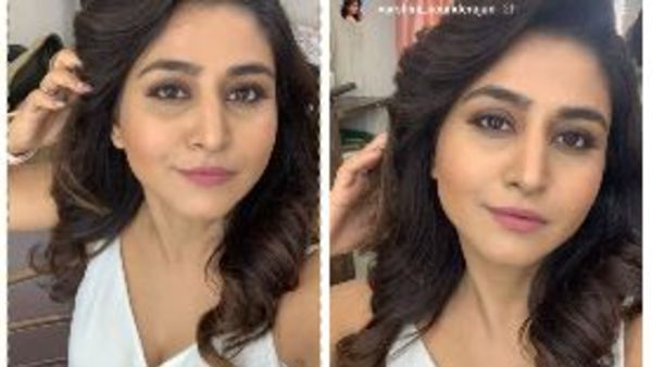 హాట్ సెల్ఫీతో రెచ్చిపోయిన వర్షిణి