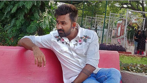 అసిస్టెంట్ కొరియోగ్రాఫర్ గా