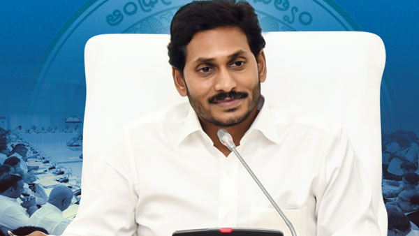 జగన్ బయోపిక్ తీస్తానంటూ ప్రకటన